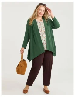 Taking Shape Emmy Long Sleeve T-shirt Sage in Floral Print