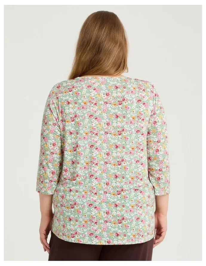 Taking Shape Emmy Long Sleeve T-shirt Sage in Floral Print