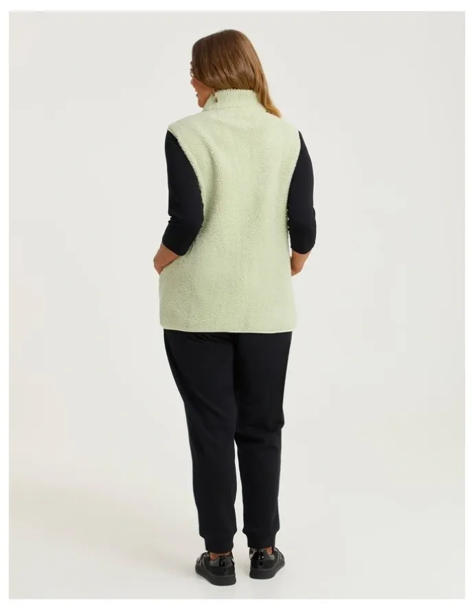 Taking Shape Teddy Vest in Pistachio