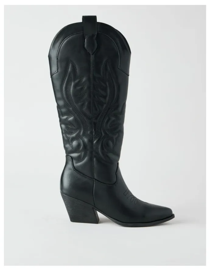 There After Dolly Boot in Black
