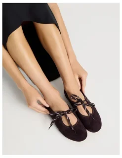 There After Sabrina Flat Shoes in Chocolate