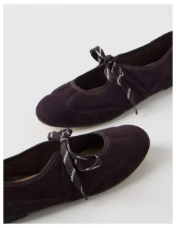 There After Sabrina Flat Shoes in Chocolate
