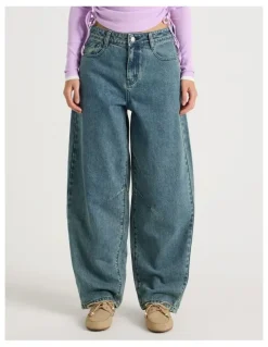 There After Mid Rise Barrel Leg Jean in Mid Blue Wash