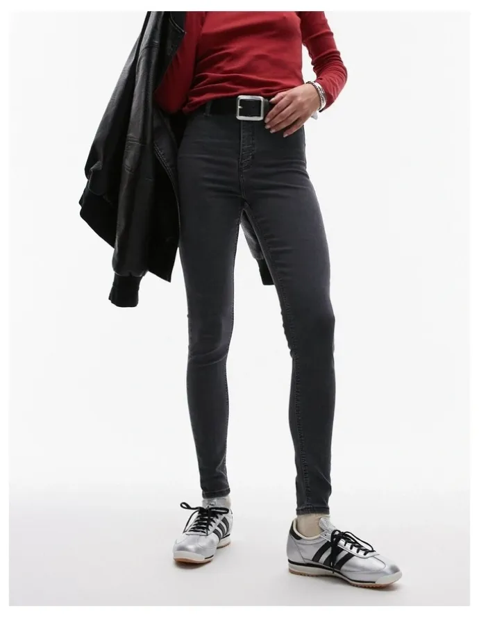 TOPSHOP Joni Skinny Denim Jeans in Black