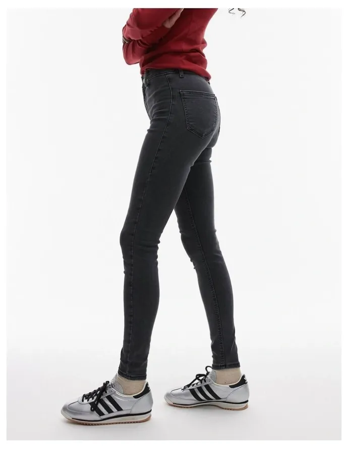 TOPSHOP Joni Skinny Denim Jeans in Black