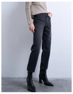 TOPSHOP Runway Cropped Jeans in Black