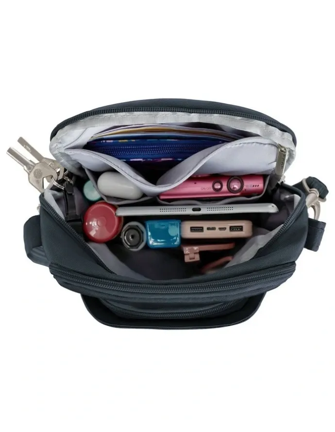 Travelon Classic Anti-Theft Travel Bag in Midnight