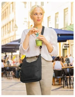 Travelon Classic Anti-Theft Essential Messenger Bag in Midnight