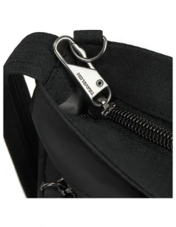 Travelon Metro Anti-Theft Saddle Crossbody Bag in Black