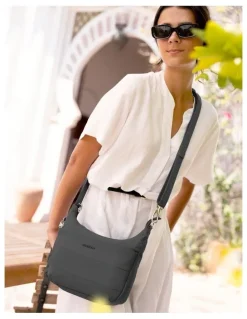 Travelon Roam Anti-Theft Medium Crossbody Bag in Black