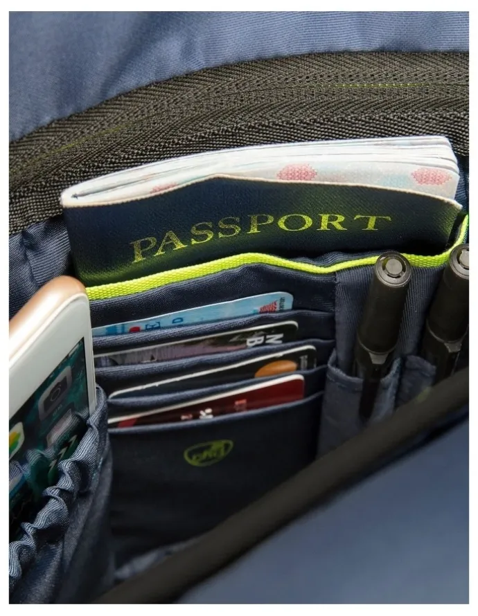 Travelon Urban Anti-Theft Tablet Sling Bag in Black