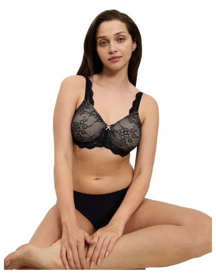 Triumph Contouring Sensation Minimiser Bra in Black