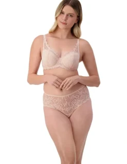 Triumph Essential Lace Balconette Wired Padded Bra in Nude Pink