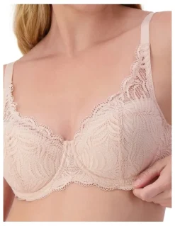 Triumph Essential Lace Balconette Wired Padded Bra in Nude Pink