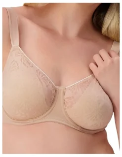 Triumph Lacy Minimiser Bra in Beige