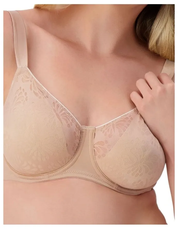 Triumph Lacy Minimiser Bra in Beige
