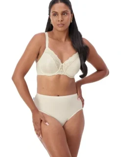 Triumph Ladyform Minimizer Bra in Chrysantheme