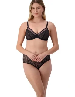 Triumph Sheer Minimiser Bra in Black