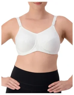 Triumph Triaction Ultra Underwire Sports Bra in White