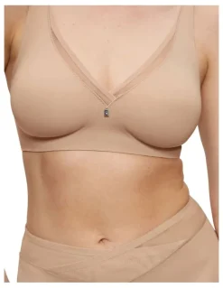 Triumph True Shape Sensation Wirefree Minimiser Bra in Smooth Skin