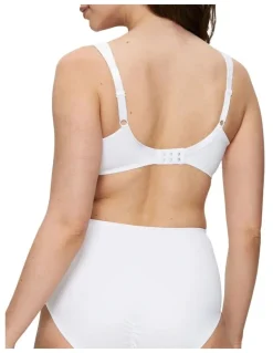 Triumph True Shape Sensation Minimiser Bra in White