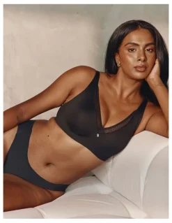 Triumph True Shape Sensation Wirefree Minimiser Bra in Black