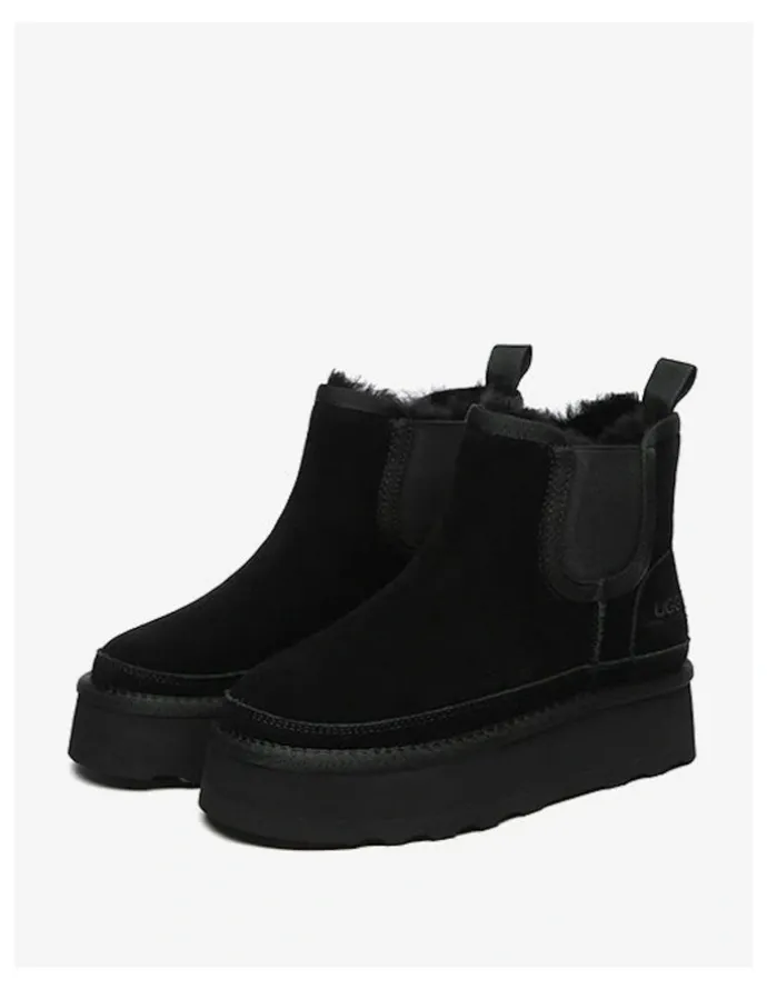 UGG Australian Shepherd Chelsie Cow Leather Platform Boots in Black
