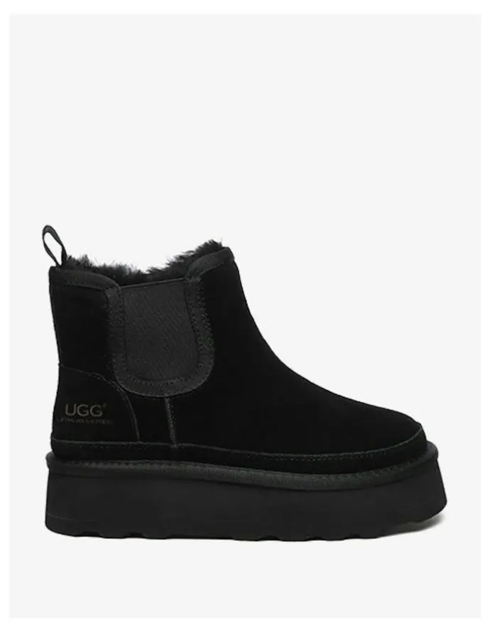 UGG Australian Shepherd Chelsie Cow Leather Platform Boots in Black