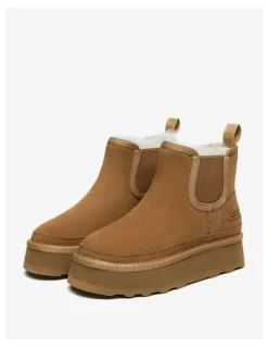 UGG Australian Shepherd Chelsie Leather Platform Boots in Chestnut