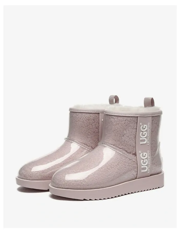 UGG Australian Shepherd Coated Classic in Pink