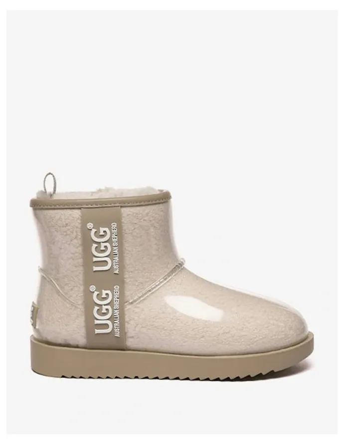 UGG Australian Shepherd Coated Classic in Chestnut