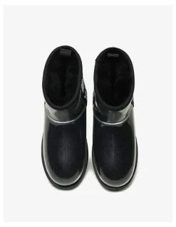 UGG Australian Shepherd Coated Classic in Black