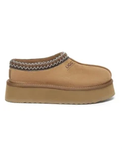 UGG Australian Shepherd Hippie Platform in Chestnut