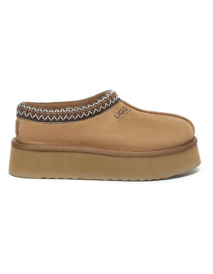 UGG Australian Shepherd Hippie Platform in Chestnut