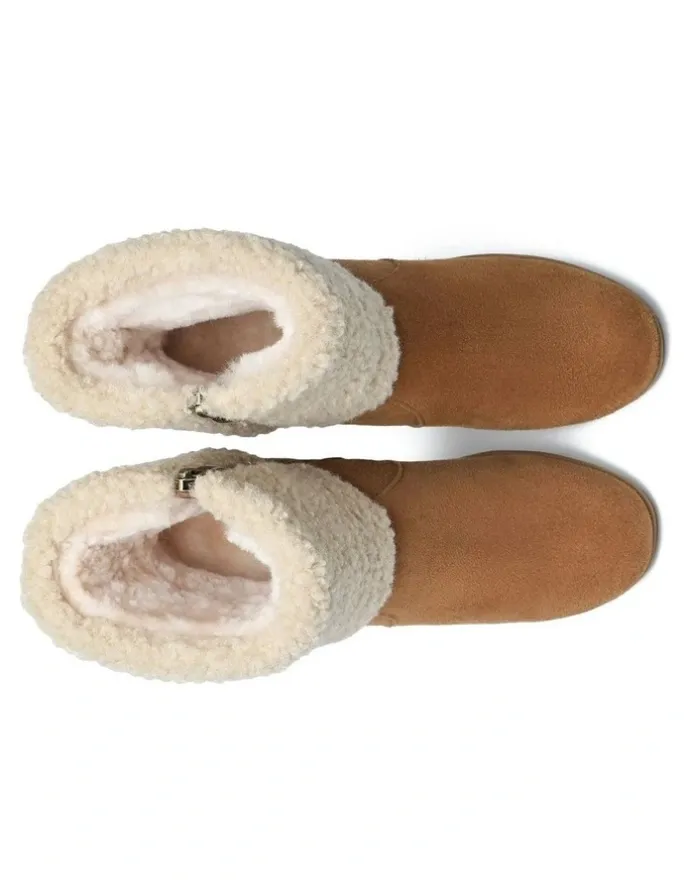 UGG Australian Shepherd Joanna Boots in Chestnut