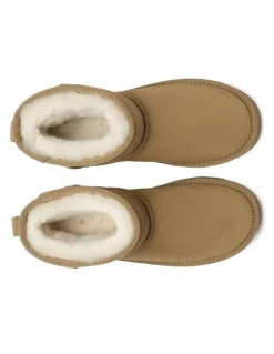 UGG Australian Shepherd Rommie Platform Boots in Chestnut