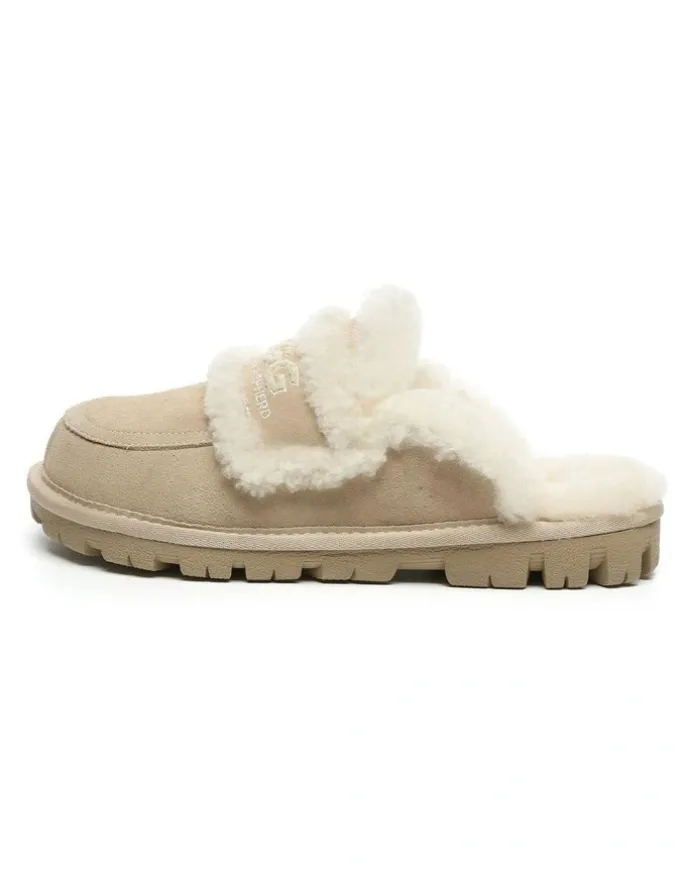 UGG Australian Shepherd Rilee Slipper in Sand