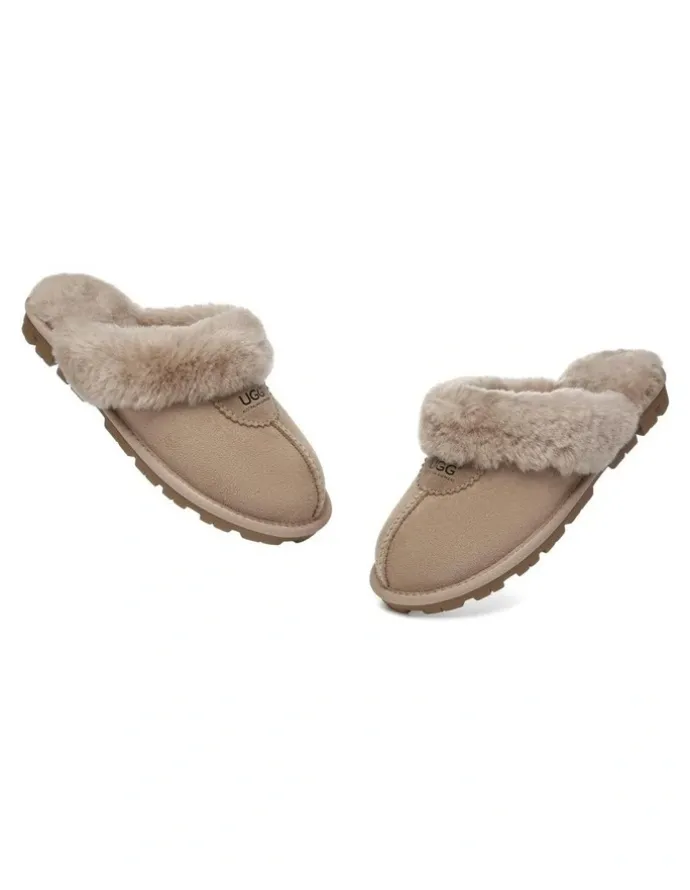 UGG Australian Shepherd Scuff Waffle Slipper in Brown