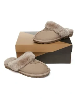 UGG Australian Shepherd Scuff Waffle Slipper in Brown