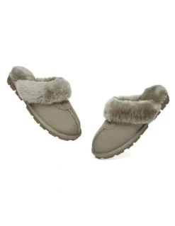 UGG Australian Shepherd Scuff Waffle Slipper in Caribou