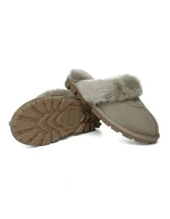 UGG Australian Shepherd Scuff Waffle Slipper in Caribou