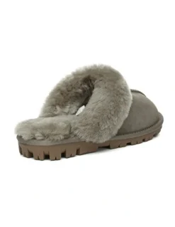 UGG Australian Shepherd Scuff Waffle Slipper in Caribou
