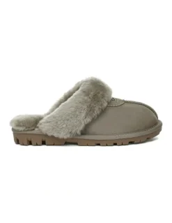 UGG Australian Shepherd Scuff Waffle Slipper in Caribou