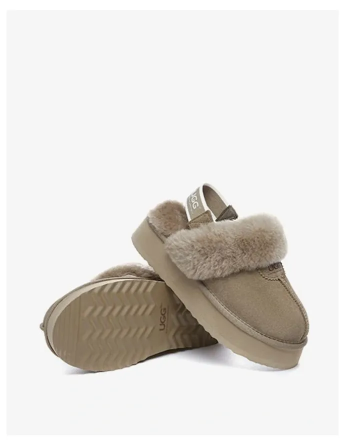 UGG Australian Shepherd Waffle Platform Cow Suede Platform Slippers in Caribou