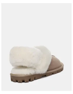 UGG Australian Shepherd Waffle Fluffy in Sand