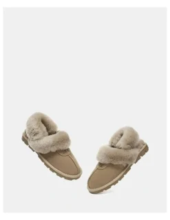 UGG Australian Shepherd Waffle Fluffy in Brown
