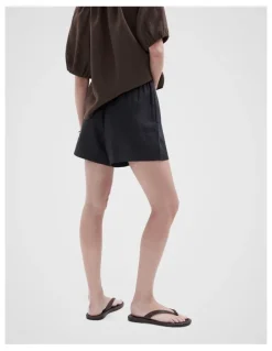 Unison Essential Linen Short in Black