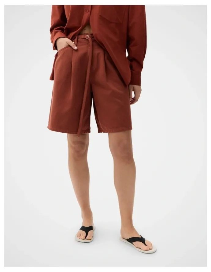 Unison Pleat Front Bermuda Short