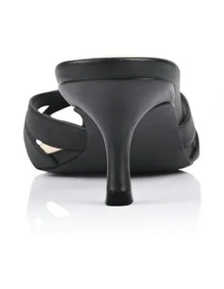 Verali Beau Kitten Heel Thongs in Black
