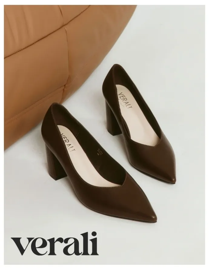 Verali Elliot Block Heel Pumps in Brown